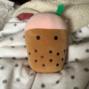 8 inch Bernice the boba squishmallow
